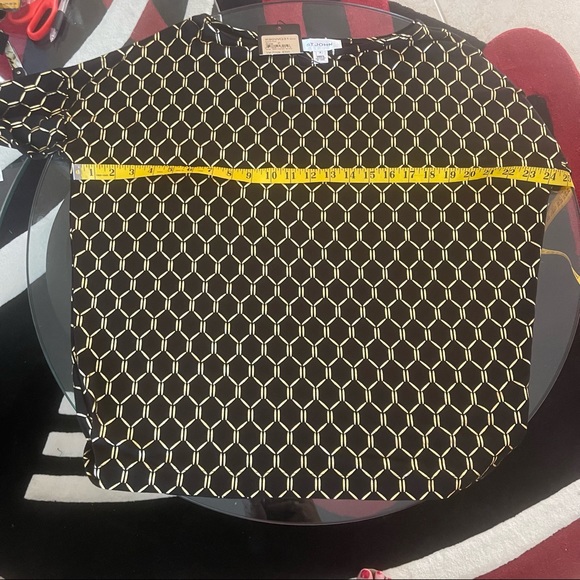 St. John Foil Lattice  Black Gold top blouse NWT - Picture 8 of 11